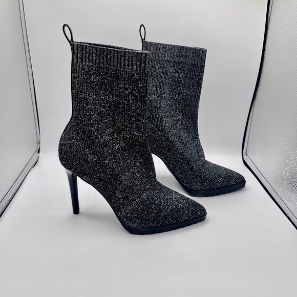 Mix No. 6 stiletto black/silver fabric ankle bootie, 7 1/2M - Picture 4 of 6